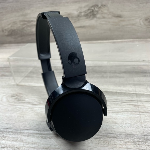 Skullcandy Wireless Bluetooth Headphone Over Ears Black - Picture 3 of 10